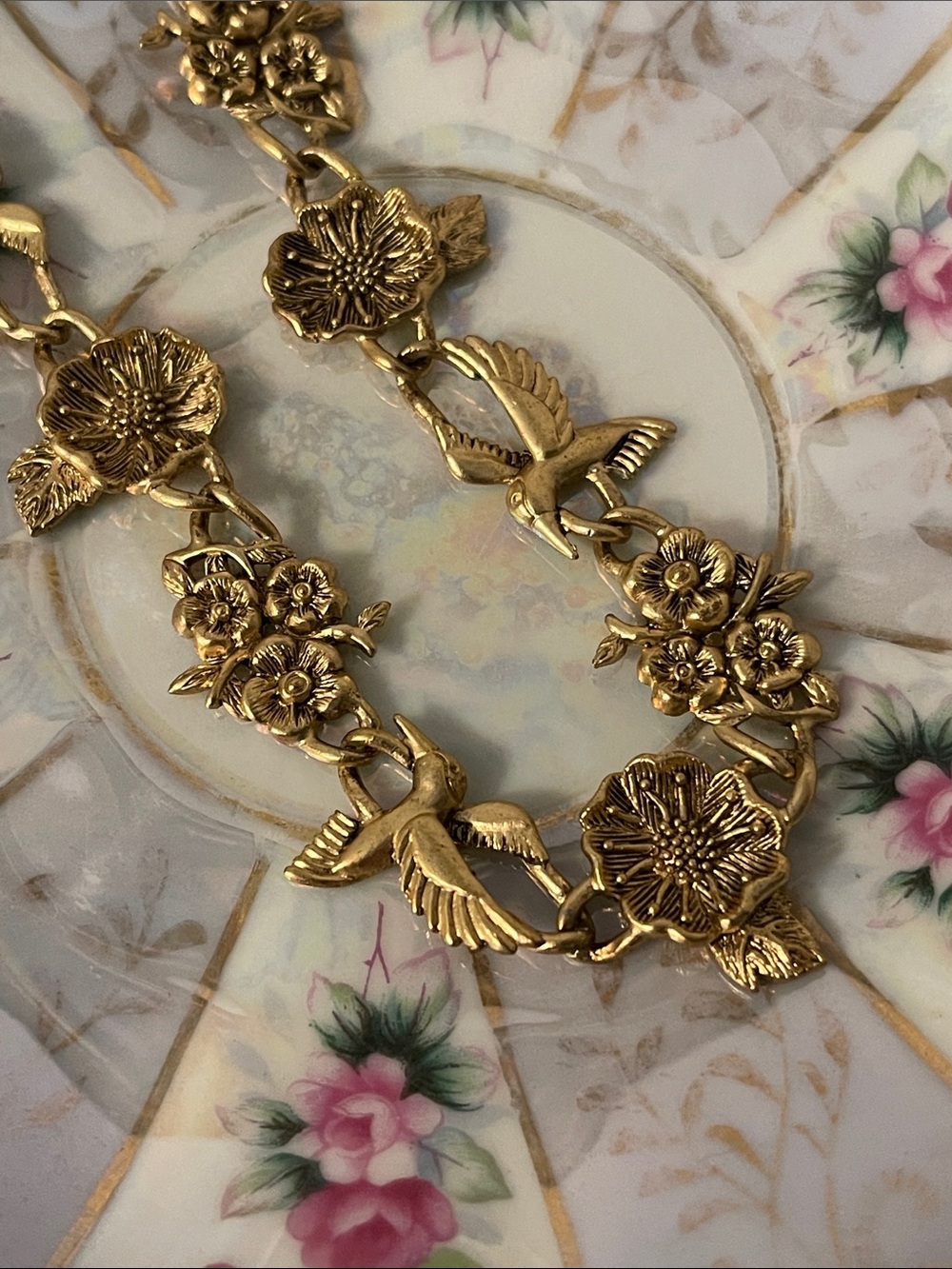 Vintage Hummingbird & Floral Accent Gold-Tone Statement Necklace - Picture 5 of 7